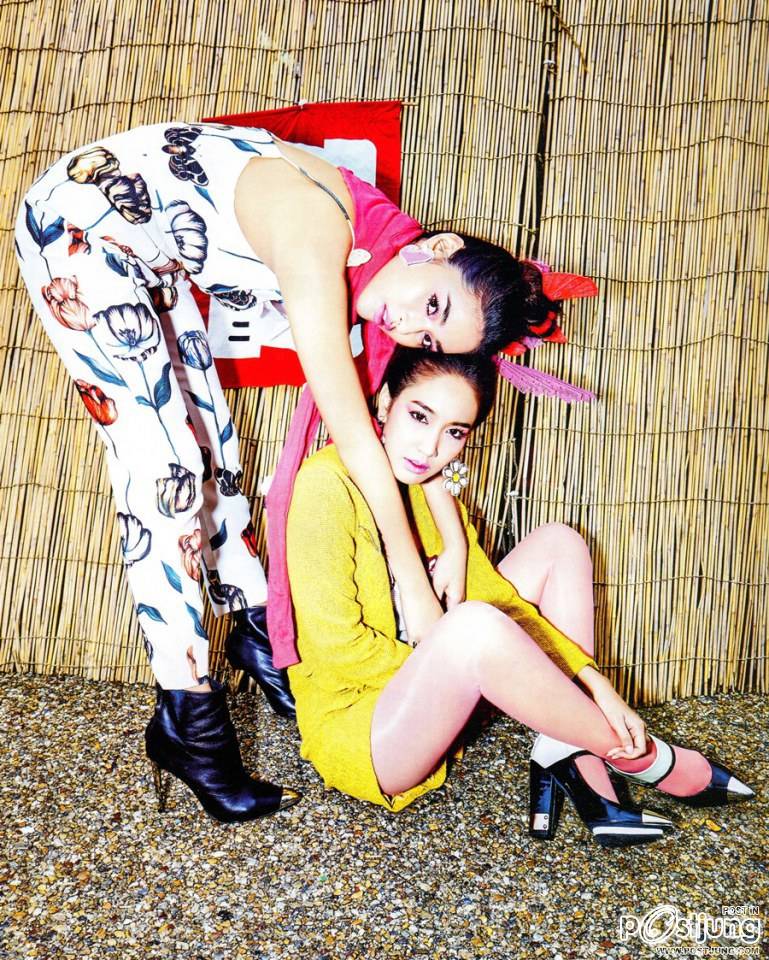 มิน-พีชญา & ปุ๊กลุ๊ก-ฝนทิพย์ @ KAZZ vol.8 no.103 February 2015
