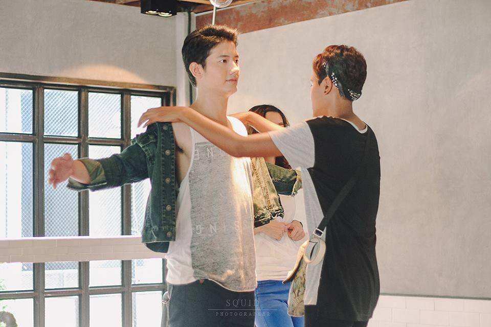 BEHIND "อั้ม-เป้" การถ่ายภาพโปสเตอร์ประกอบภาพยนตร์ Single Lady เพราะเคยมีแฟน!!