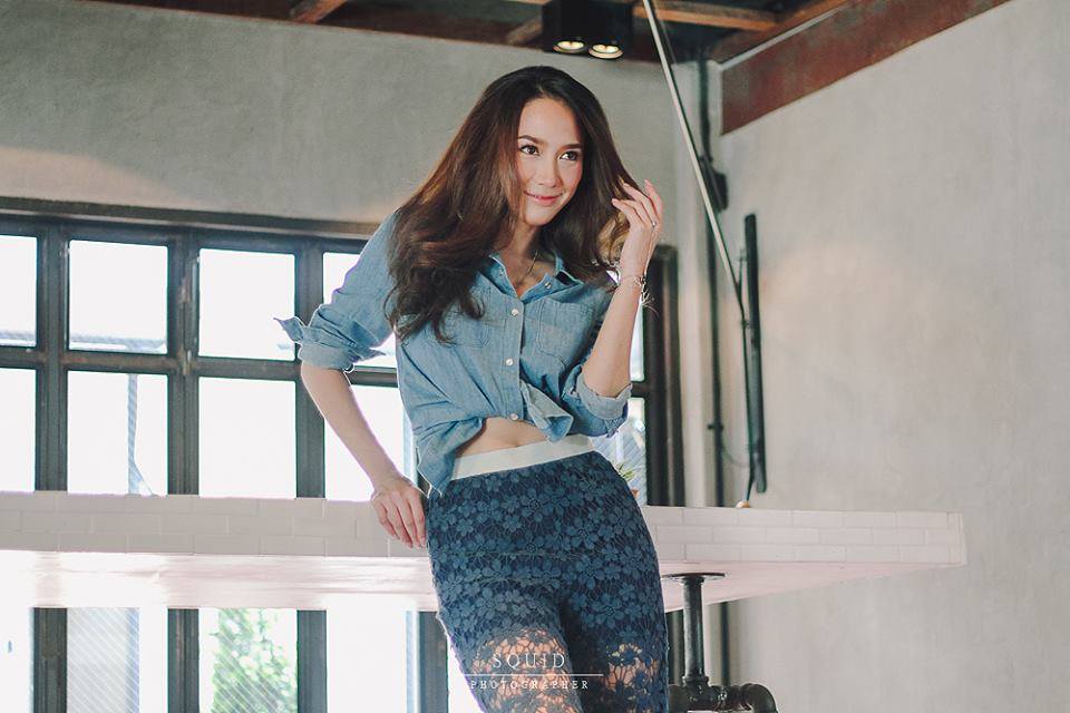 BEHIND "อั้ม-เป้" การถ่ายภาพโปสเตอร์ประกอบภาพยนตร์ Single Lady เพราะเคยมีแฟน!!