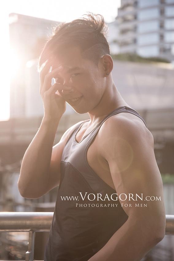 www.voragorn.com 2