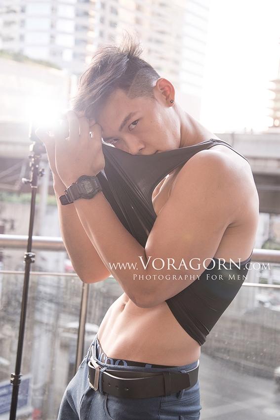 www.voragorn.com 2