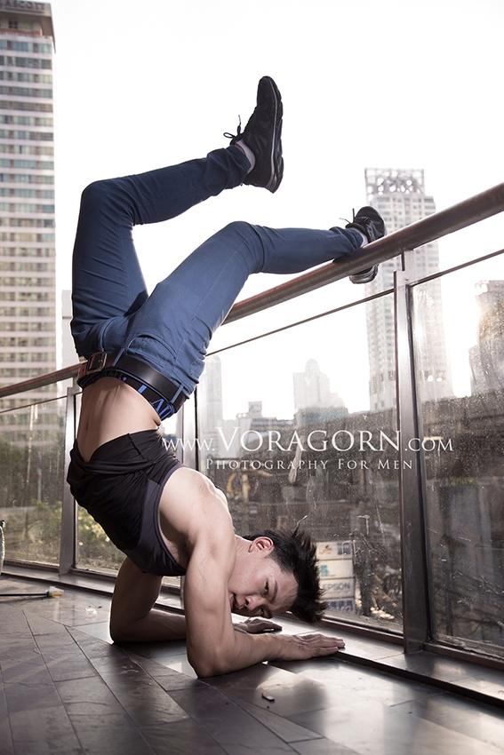 www.voragorn.com 2