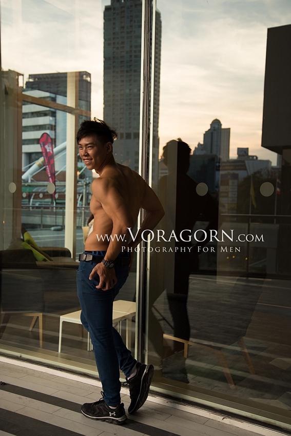 www.voragorn.com 2