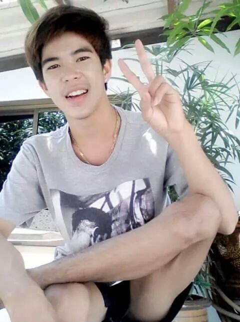 ของหวานรับตอนเที่ยง