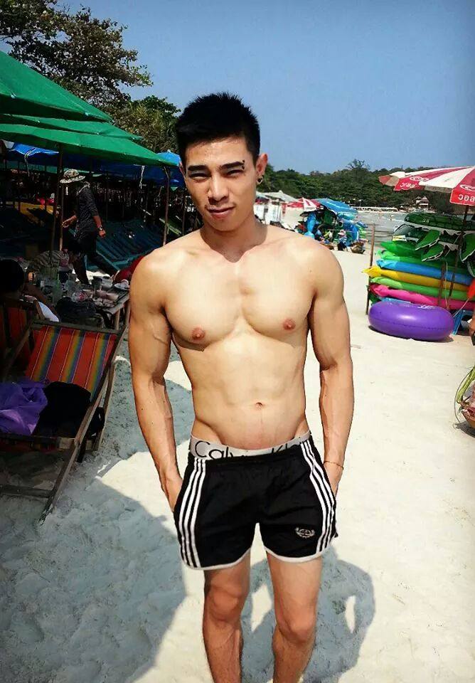ของหวานรับตอนเที่ยง