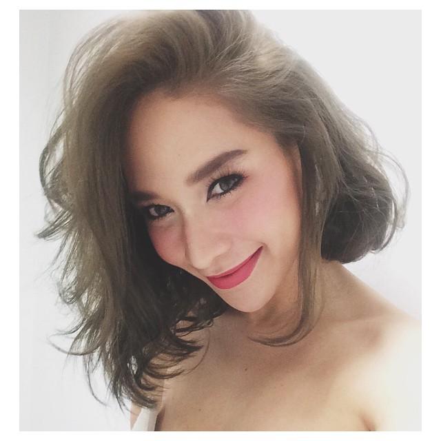 รัก. พลอย