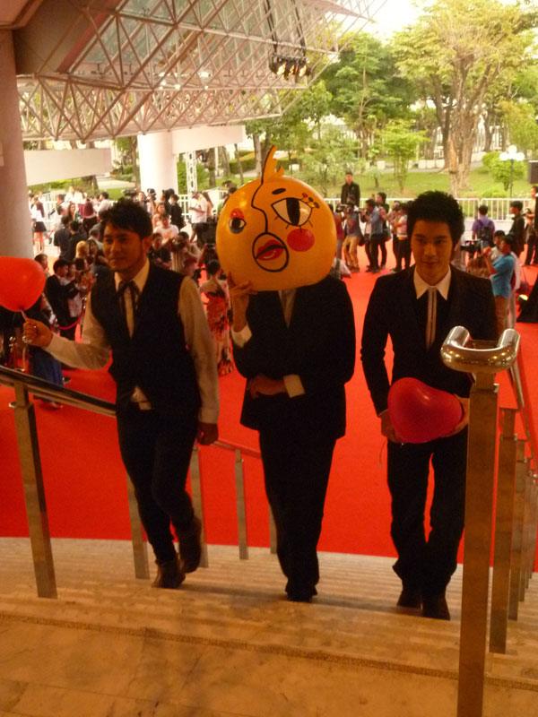 อีเจี๊ยบ บุกงานสุพรรณหงส์!!!