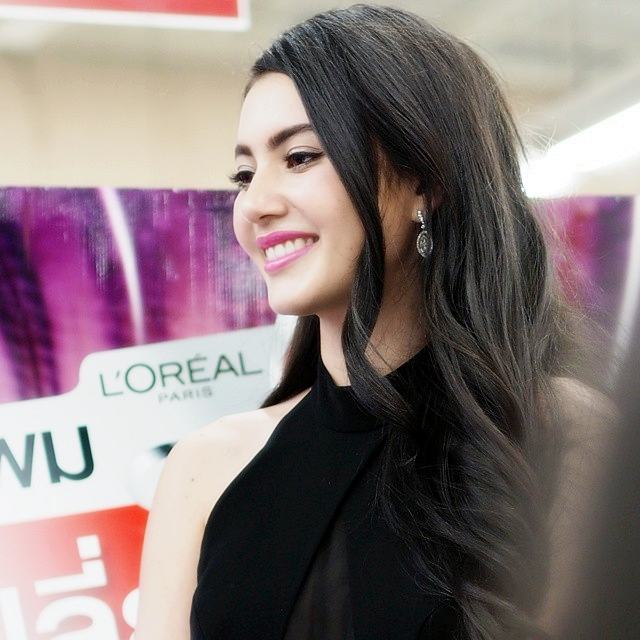 &ldquo;ใหม่&rdquo; โต้เสียบแทน &ldquo;ชมพู่&rdquo; เฉิดฉายเมืองคานส์ ตัวตายตัวเเทนชมพู่คนต่อไป!!