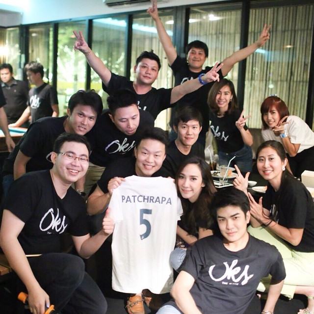 'อั้ม & แอมป์' มุ้งมิ้ง กระชากวัย ใส่เสื้อคู่!!