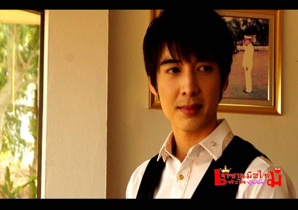 4 จตุรเทพ.. เจ้าชายมือใหม่หัวใจงุ้งงิ้ง ภาพยนตร์ที่กำลังมาแรง
