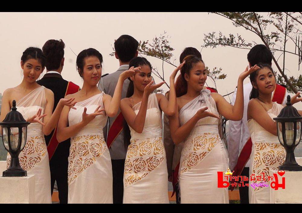 4 จตุรเทพ.. เจ้าชายมือใหม่หัวใจงุ้งงิ้ง ภาพยนตร์ที่กำลังมาแรง