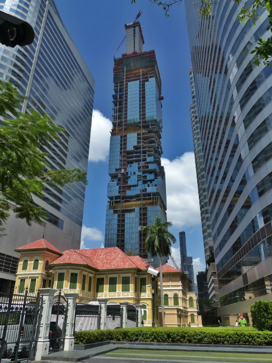 "บ้านหลวงสาทรราชายุกต์" บ้านเก่าแก่ท่ามกลางตึกสูงระฟ้า ที่ยังอนุรักษ์ไว้ใจกลางกรุงเทพ