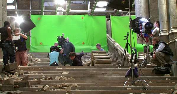 กว่าจะเป็นภาพยนต์ดังได้ มาดูเบื้องหลังการถ่ายทำที่ไม่ง่ายอย่างที่คิด!!