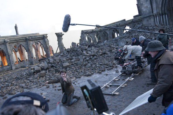 กว่าจะเป็นภาพยนต์ดังได้ มาดูเบื้องหลังการถ่ายทำที่ไม่ง่ายอย่างที่คิด!!