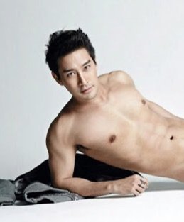 ป้อง ณวัฒน์