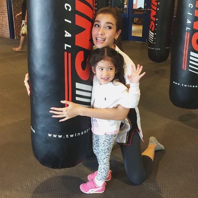 ตูมตาม - วิว @ รายการ วันดีดีกับเจี๊ยบอ้อม (28-2-58)