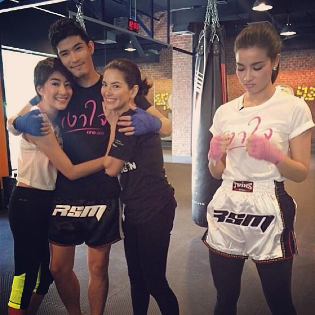ตูมตาม - วิว @ รายการ วันดีดีกับเจี๊ยบอ้อม (28-2-58)