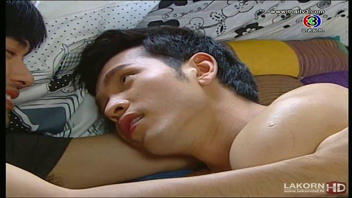 ส่องไข่ บอย โชคชัย ช็อตแหกขาเห็นแล้วเสียวแปลบบบ