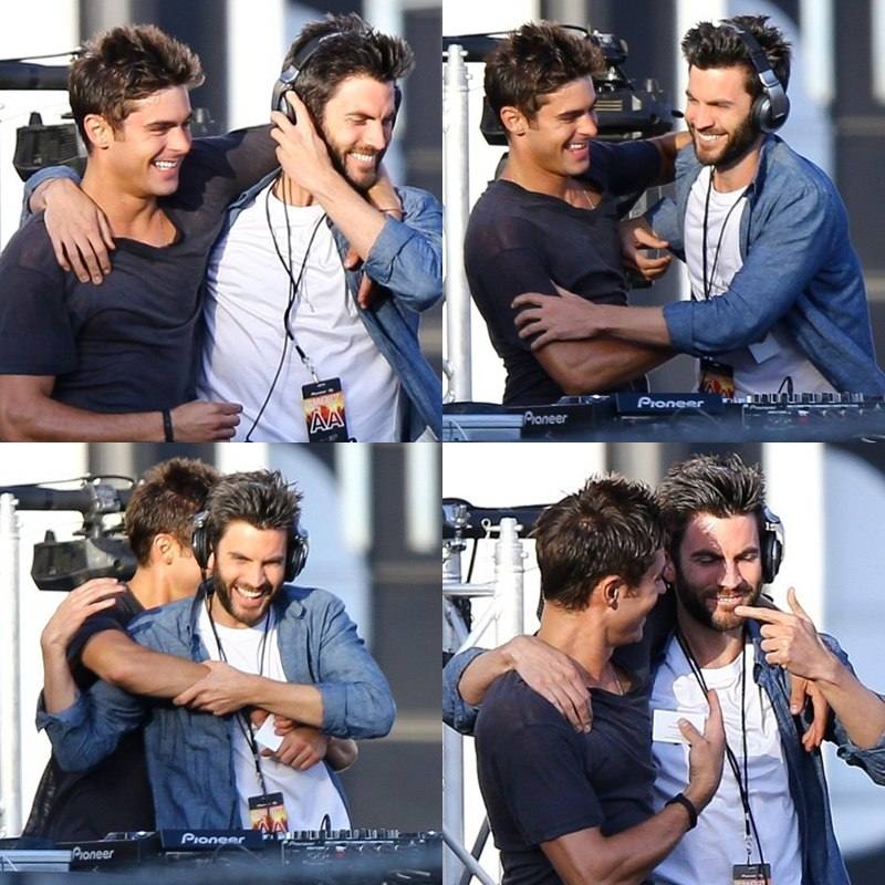Zac Efron เขาเป็นเกย์หรือเปล่า ทำไมชอบกุ๊กกิ๊กกับผู้ชายตลอดเลย