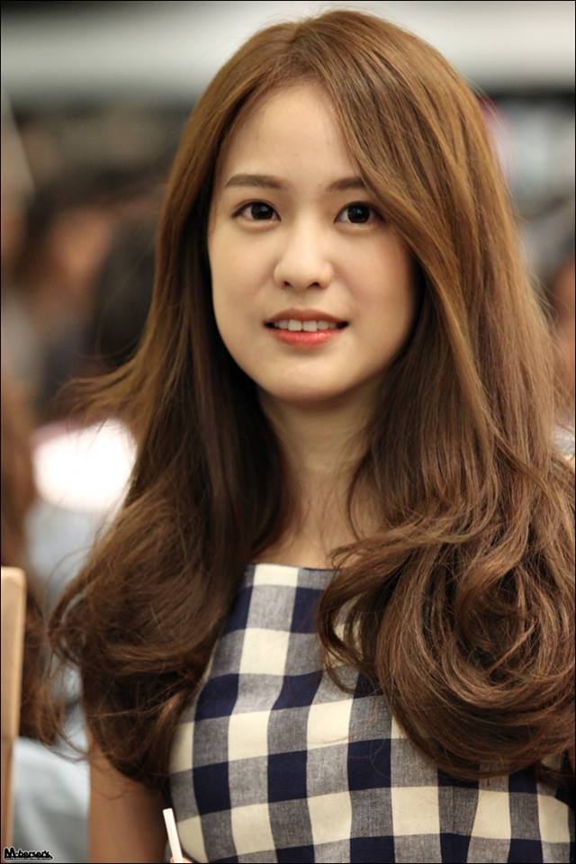 "พิมฐา" เน็ตไอดอลไทย สุดฮอตแห่งยุค