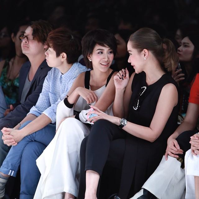 "มิน พีชญา" ในงาน Elle Fashion week 2015 มาในลุคผมสั้น!!