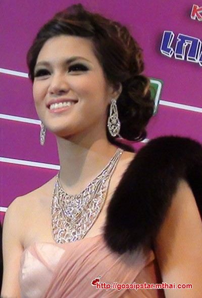 ยิ้้มหวานป่ะ