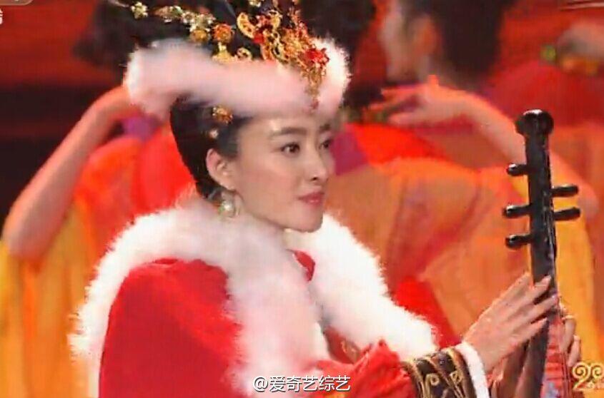 ฉินหลาน / หวังลี่คุน / ถงลี่หยา / หม่าซู กับการแสดงชุด《国色天香》Guo Se Tian Xiang 2015