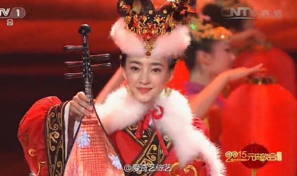 ฉินหลาน / หวังลี่คุน / ถงลี่หยา / หม่าซู กับการแสดงชุด《国色天香》Guo Se Tian Xiang 2015