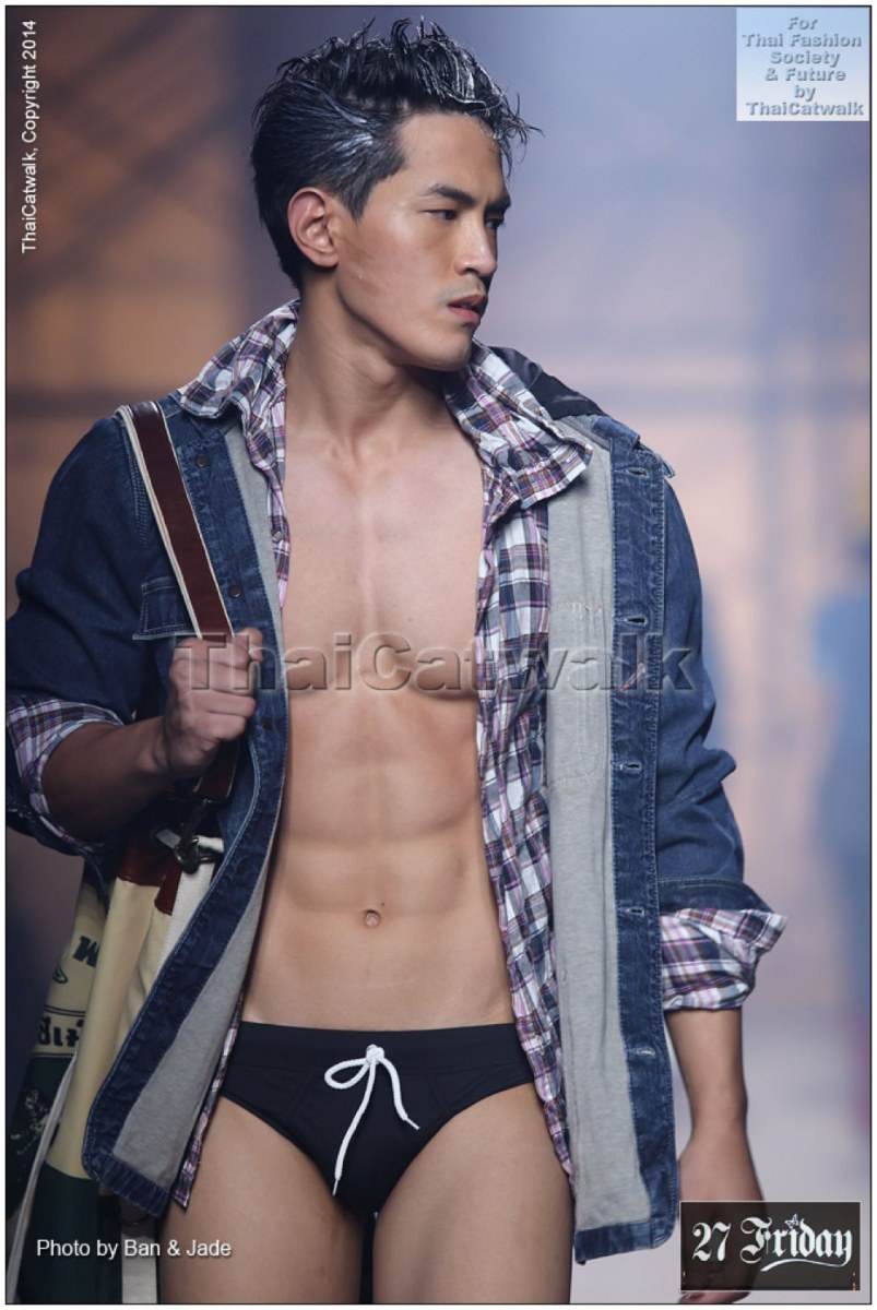 ELLE Fashion Week 2014 คนงานก่อสร้าง