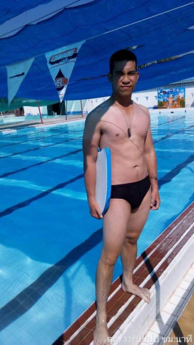 ฟินก่อนเที่ยง