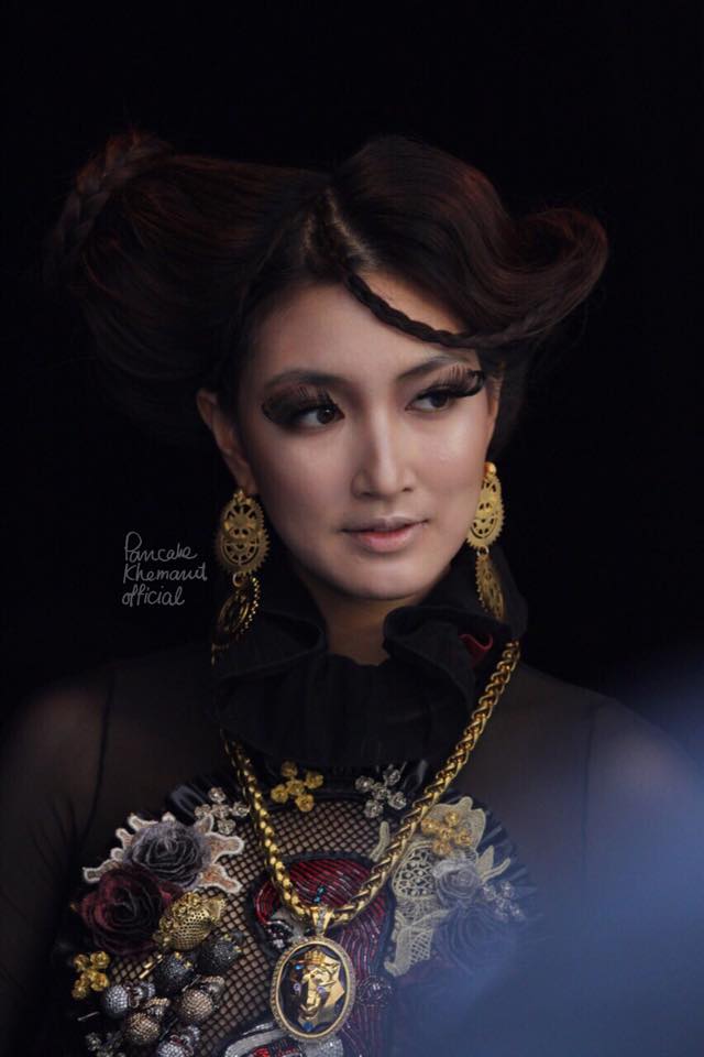 &lsquo;แพนเค้ก เขมนิจ&rsquo; ทวงบัลลังก์ซูเปอร์โมเดล ดีกรีนางเเบบโลก ในงาน Elle Fashion Week 2015
