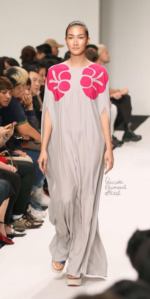 &lsquo;แพนเค้ก เขมนิจ&rsquo; ทวงบัลลังก์ซูเปอร์โมเดล ดีกรีนางเเบบโลก ในงาน Elle Fashion Week 2015