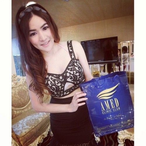 เห็นแล้วอิจฉา สวย ใส ผิวขาวเวอร์