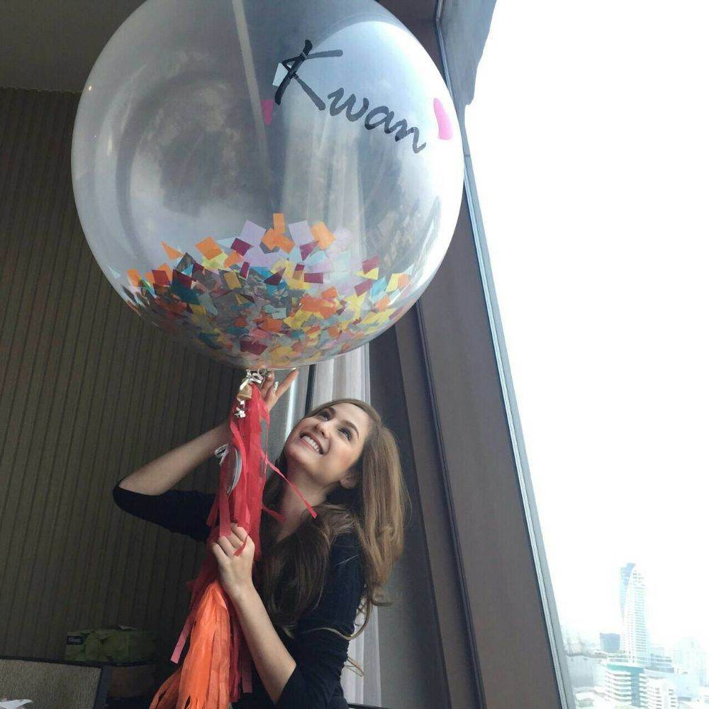 Happy birthday Kwan Usamanee ย้อนหลัง จากกองไม่สิ้นไร้ไฟสวาท