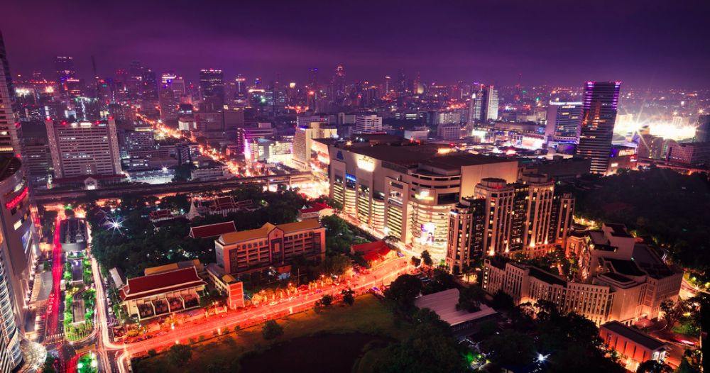 ''วัดปทุมวนาราม'' วัดกลางเมืองที่ตั้งอยู่ตรงกลาง2ห้างดัง สยามพารากอน และ ห้างเซ็นทรัลเวิลด์ ที่ดินวัดคงมูลค่ามหาศาล