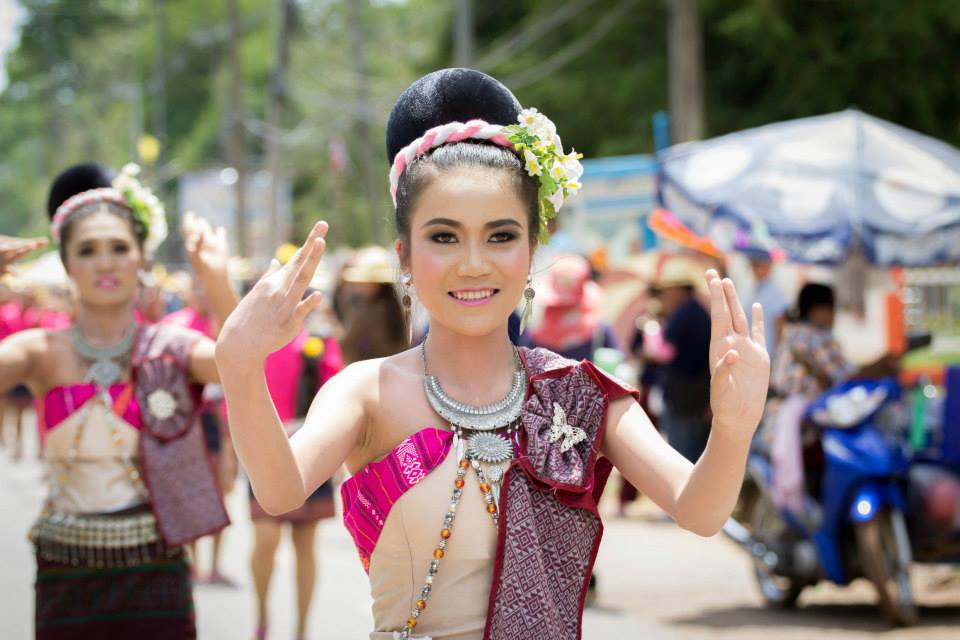 ประเพณีบุญบั้งไฟ อ.วังสามหมอ 2557