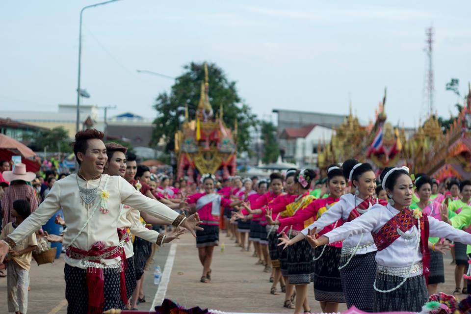 ประเพณีบุญบั้งไฟ อ.วังสามหมอ 2557