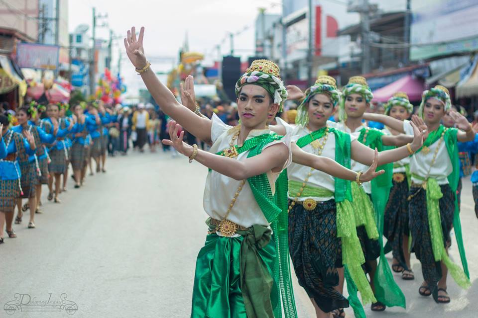 ประเพณีบุญบั้งไฟ อ.วังสามหมอ 2557