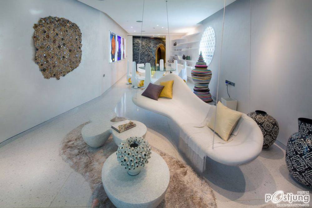 Villa Siam by Eggarat Wongcharit