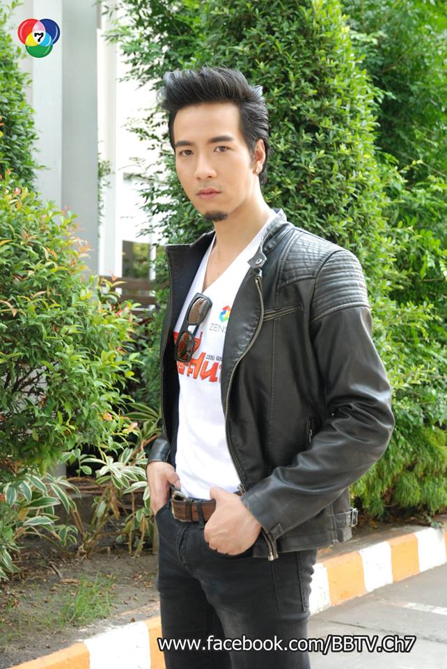 "เเบงค์-ซอนญ่า-โย่ง-ตาล" นำทีมนักเเสดงบวงสรวงละครซิทคอม "รหัสปริศนา CODE HUNTER"