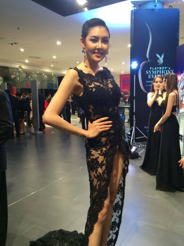 สาวhotที่สุดในเวลานี้ อั้มชิดซ้าย!