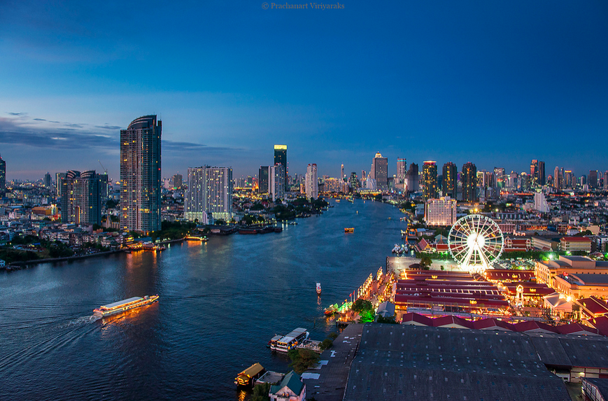ชิงช้าสวรรค์ ที่สูงที่สุดในเมืองไทย ตั้งอยู่ริมแม่น้ำเจ้าพระยา