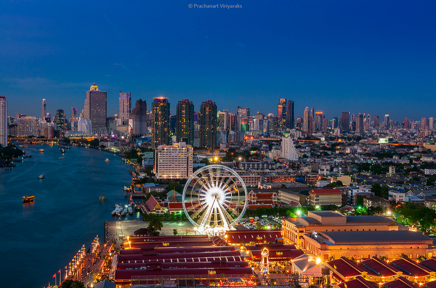 ชิงช้าสวรรค์ ที่สูงที่สุดในเมืองไทย ตั้งอยู่ริมแม่น้ำเจ้าพระยา