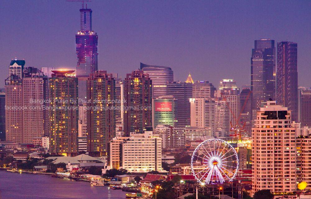 ชิงช้าสวรรค์ ที่สูงที่สุดในเมืองไทย ตั้งอยู่ริมแม่น้ำเจ้าพระยา