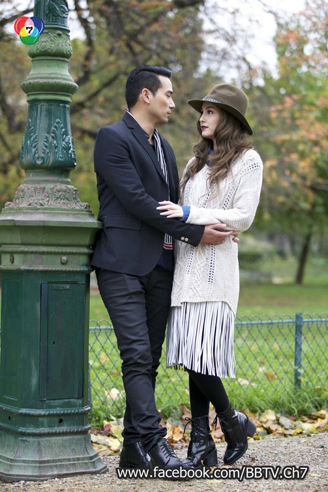 เเค่ภาพเบื้องหลังก็สวยขนาดนี้กับละครเเซ่บเเห่งปี "ไม่สิ้นไร้ไฟสวาท" ที่บินลัดฟ้าไปถ่ายทำถึงกรุงปารีส!!