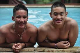 ร้อนจัง...เล่นน้ำกันมั้ย