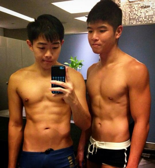 ขนมสักชิ้นไหม