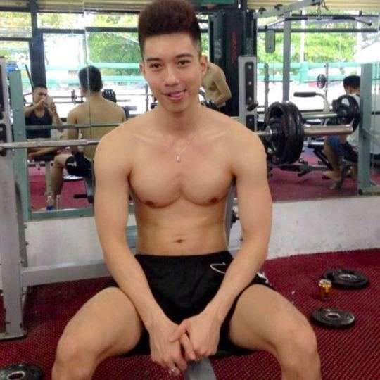 ขนมสักชิ้นไหม