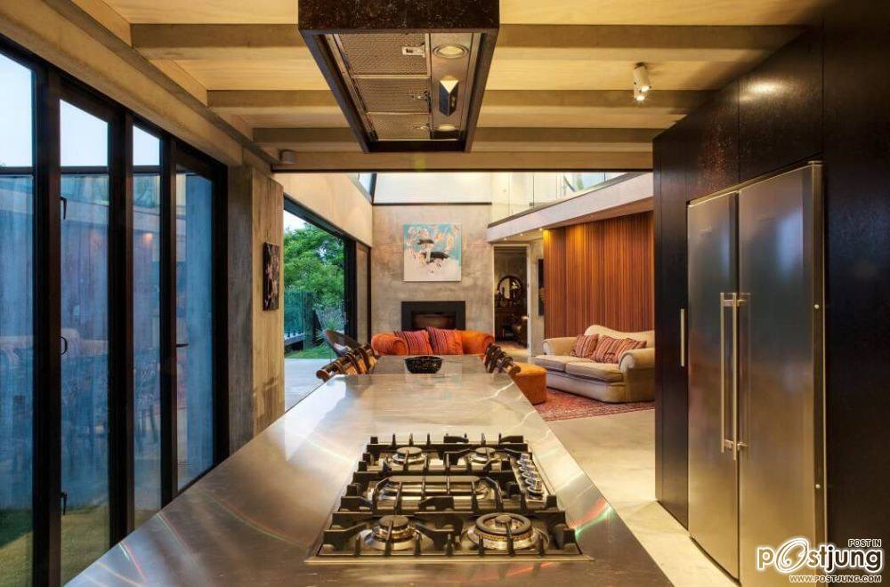 Freeman&rsquo;s Bay Home by Dorrington Atcheson Architects