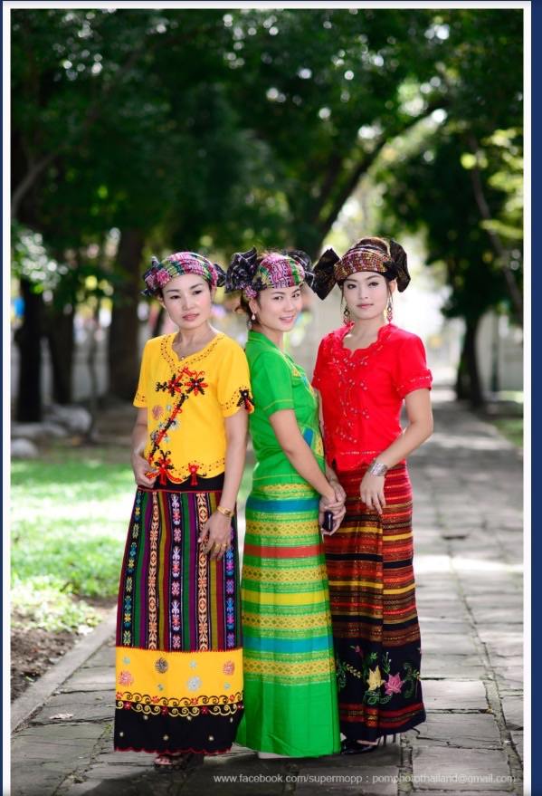 สาวๆและ วัฒนธรรม ไทใหญ่/ไทยใหญ่ หรือ ชาวไต